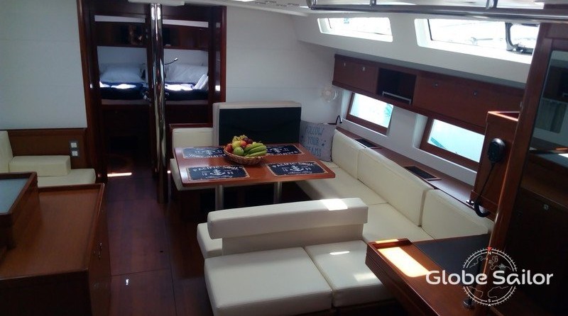 Beneteau Oceanis 55