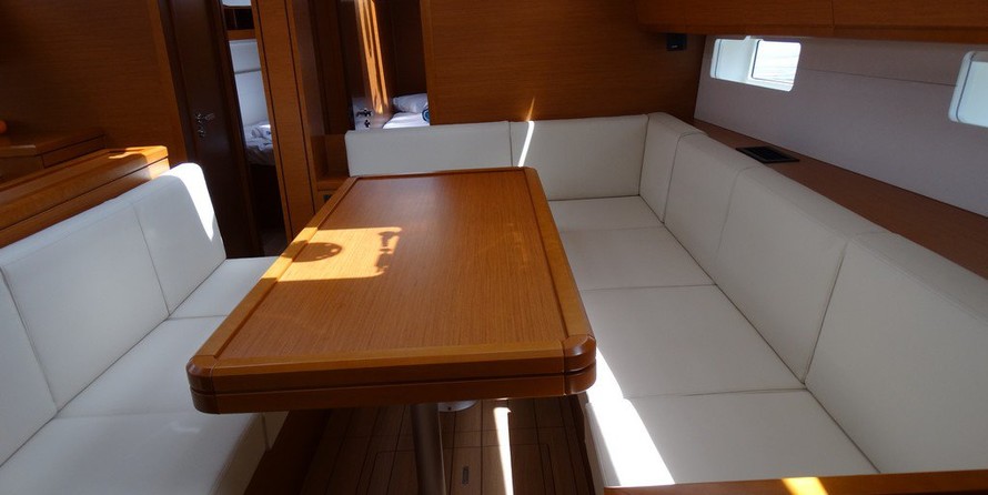 Jeanneau 54