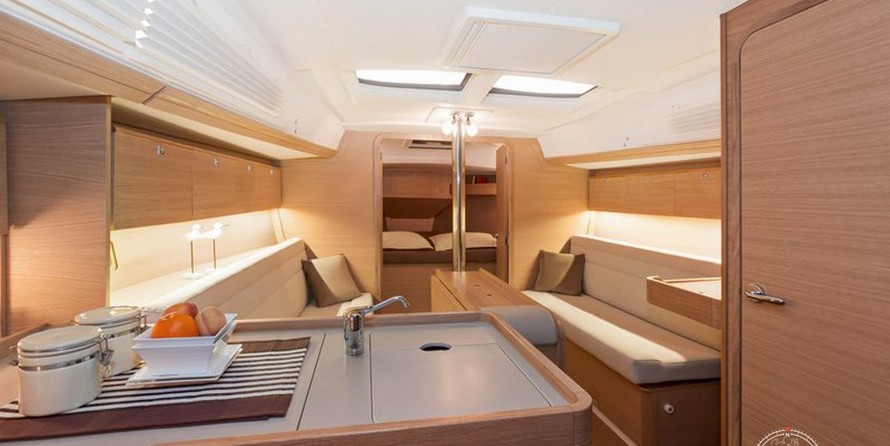 Dufour 350 Grand Large