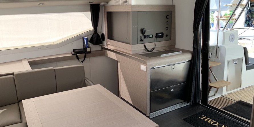 Fountaine Pajot Elba 45