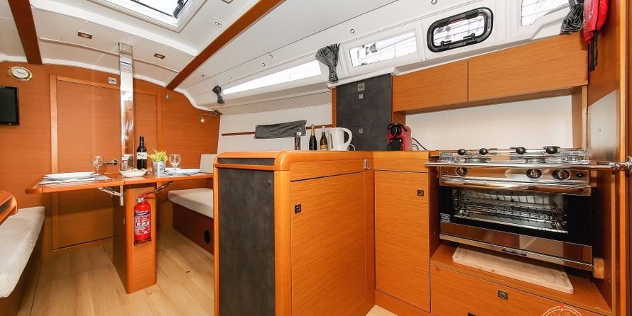 Jeanneau Sun Odyssey 349