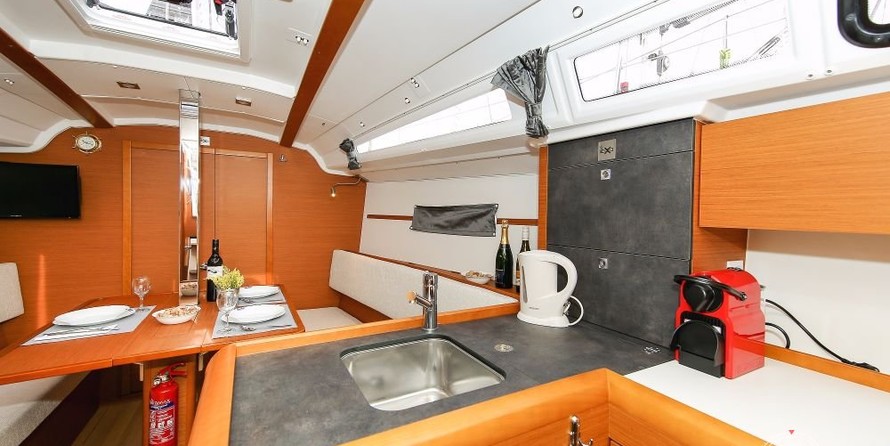 Jeanneau Sun Odyssey 349