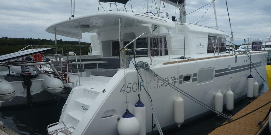 Lagoon 450 F