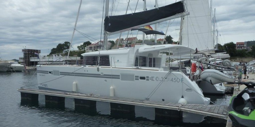 Lagoon 450 F