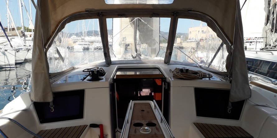 Dufour 360 Grand Large