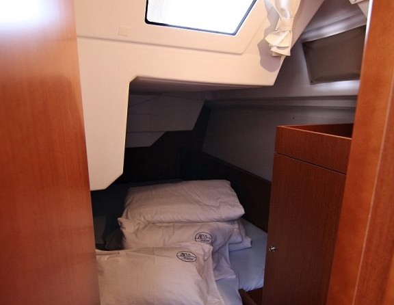 Beneteau Oceanis 38.1