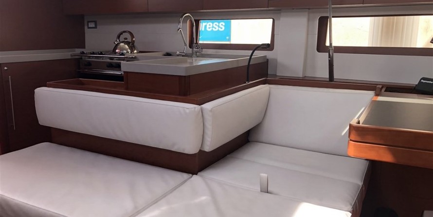 Beneteau Oceanis 51.1