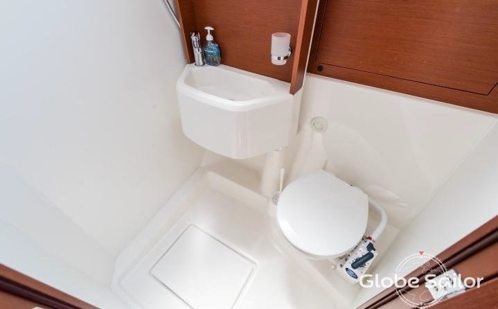 Beneteau Oceanis 51.1