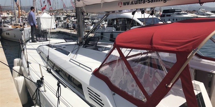 Beneteau Oceanis 51.1