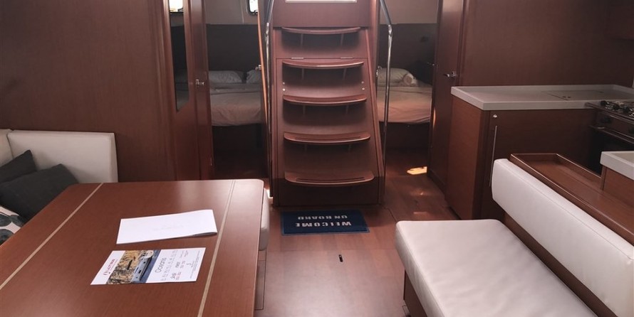 Beneteau Oceanis 51.1