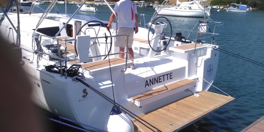 Beneteau Oceanis 51.1