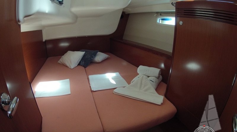 Beneteau Oceanis 43