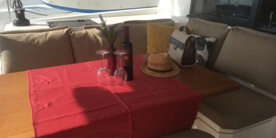 Fountaine Pajot Astréa 42