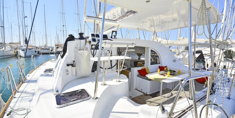 Lagoon 380