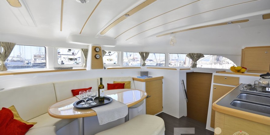 Lagoon 380