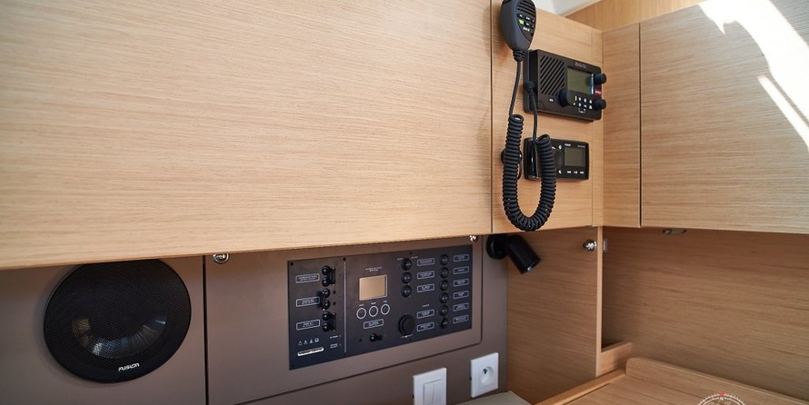 Beneteau Oceanis 38.1