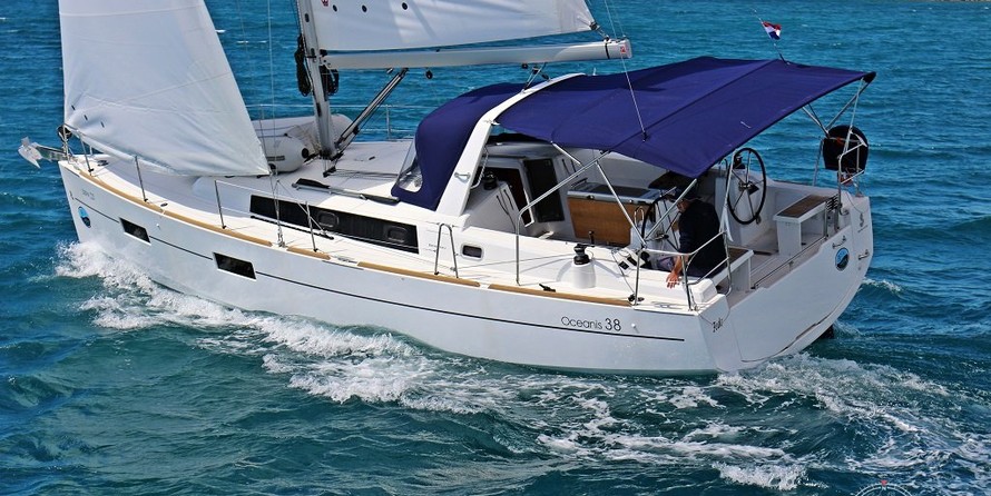 Beneteau Oceanis 38