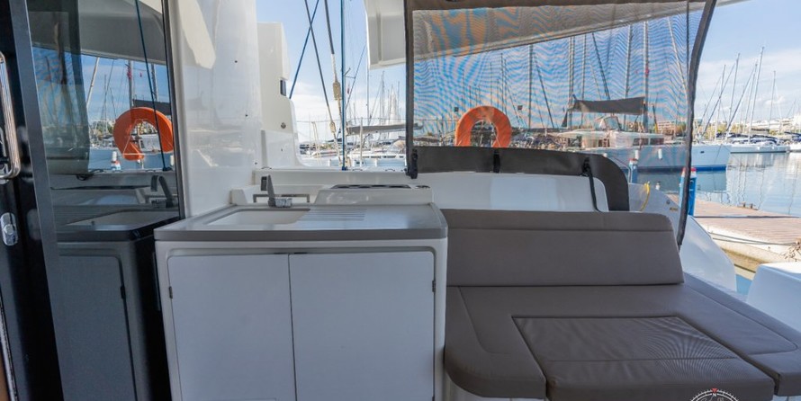 Lagoon 50