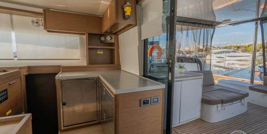 Lagoon 50
