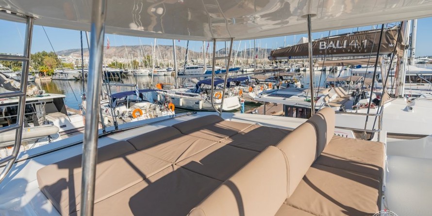 Lagoon 50