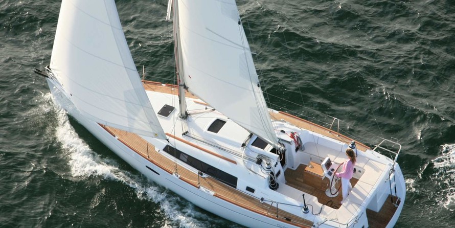 Beneteau 37