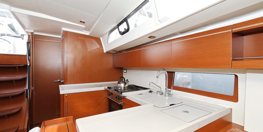 Beneteau Oceanis 51.1