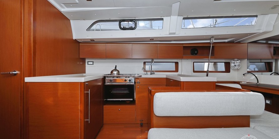 Beneteau Oceanis 51.1