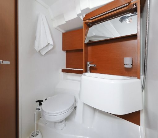 Beneteau Oceanis 51.1