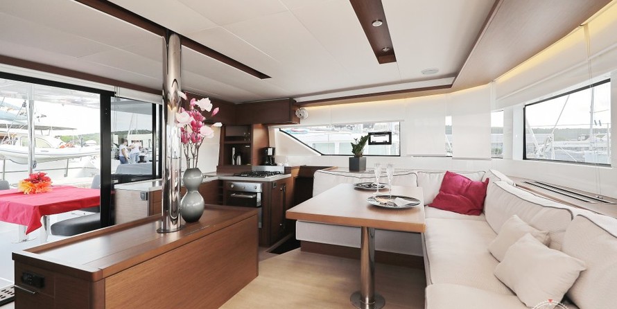 Lagoon 50