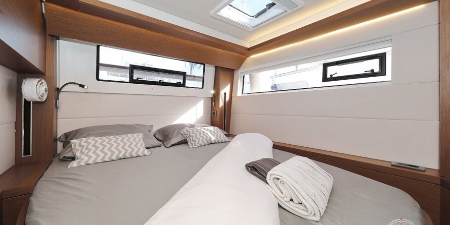 Lagoon 50