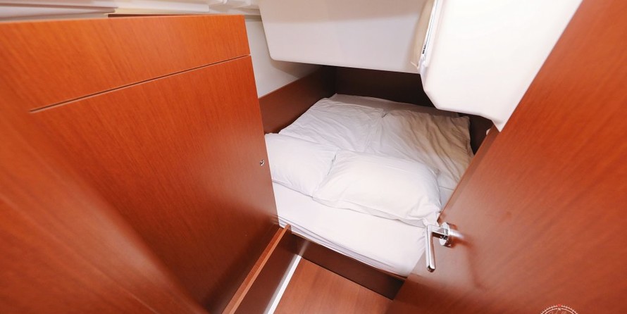 Beneteau Oceanis 35.1