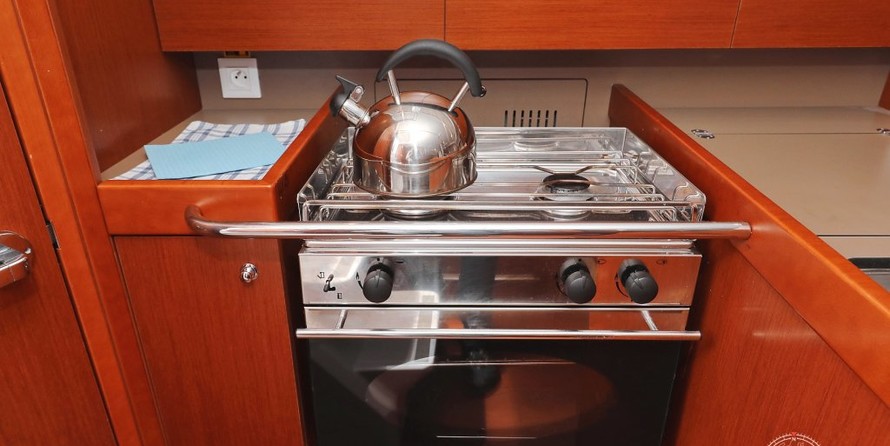 Beneteau Oceanis 35.1