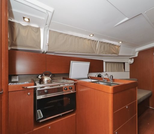 Beneteau Oceanis 35.1