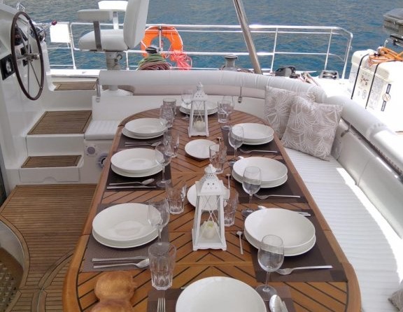 Fountaine Pajot Marquise 56