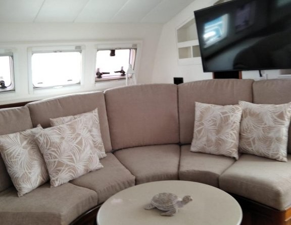 Fountaine Pajot Marquise 56