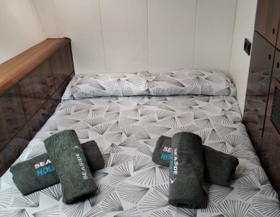 Fountaine Pajot Marquise 56