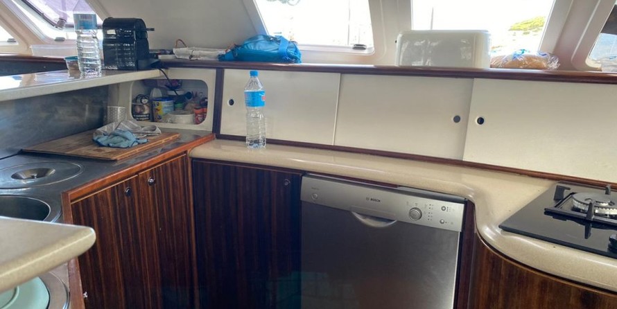 Fountaine Pajot Marquise 56