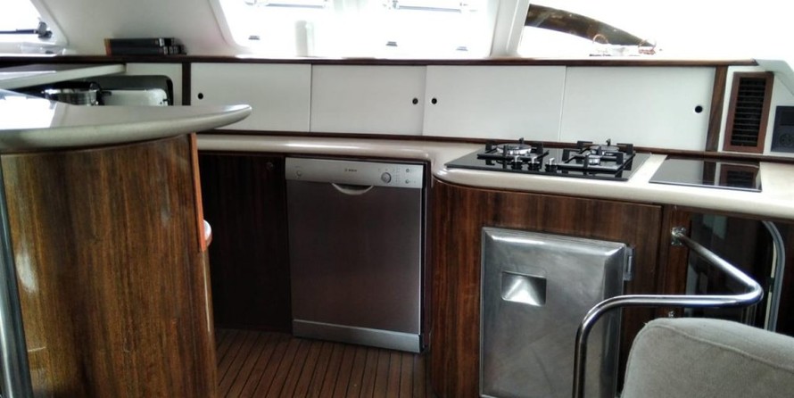 Fountaine Pajot Marquise 56
