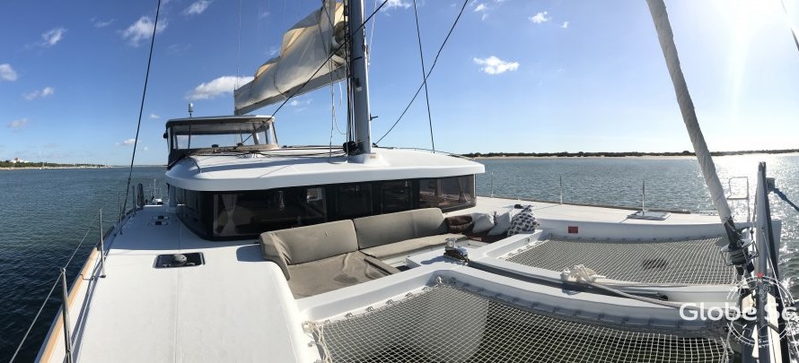 Lagoon 450 SporTop