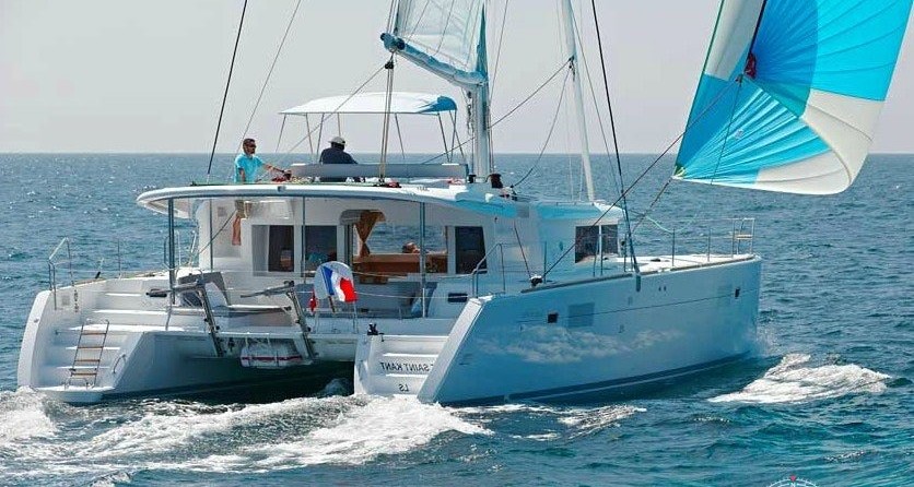 Lagoon 450 SporTop