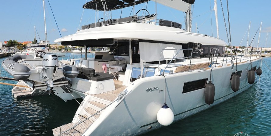Lagoon 620