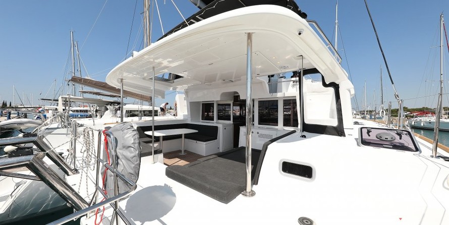 Lagoon 450