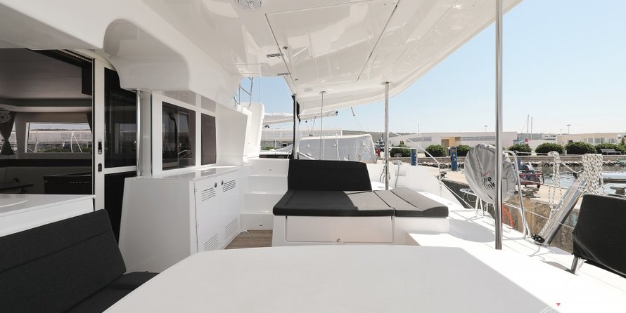 Lagoon 450