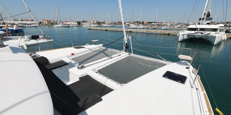 Lagoon 450