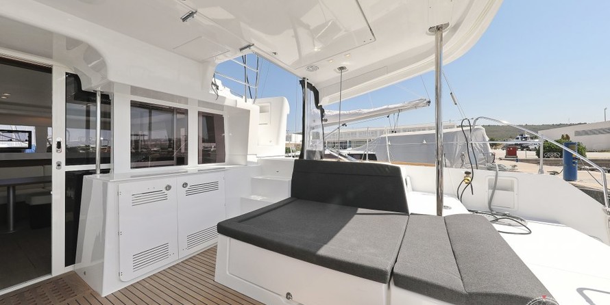 Lagoon 450