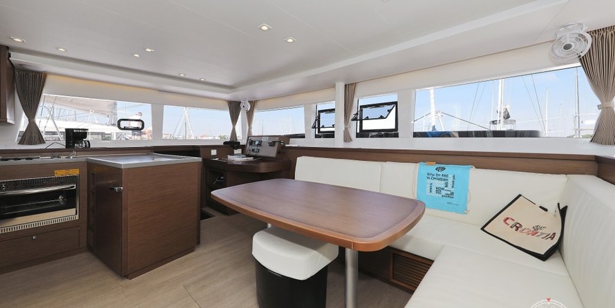 Lagoon 450