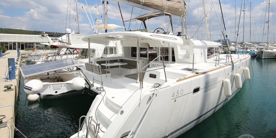 Lagoon 450 F