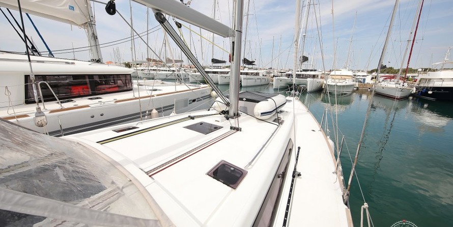 Beneteau Oceanis 48
