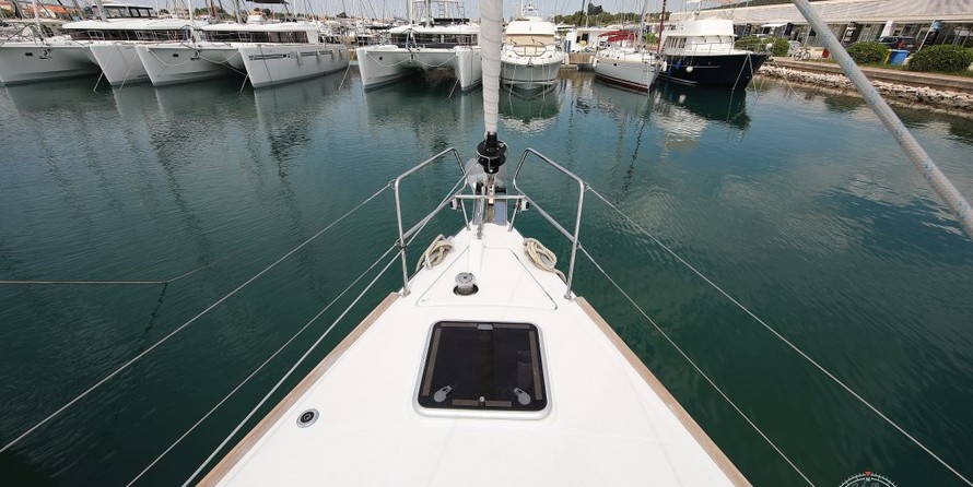 Beneteau Oceanis 48