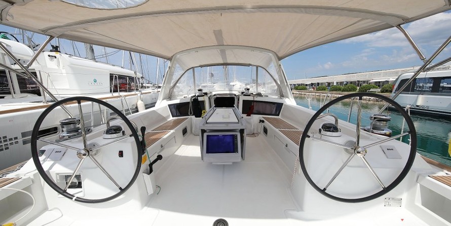 Beneteau Oceanis 48